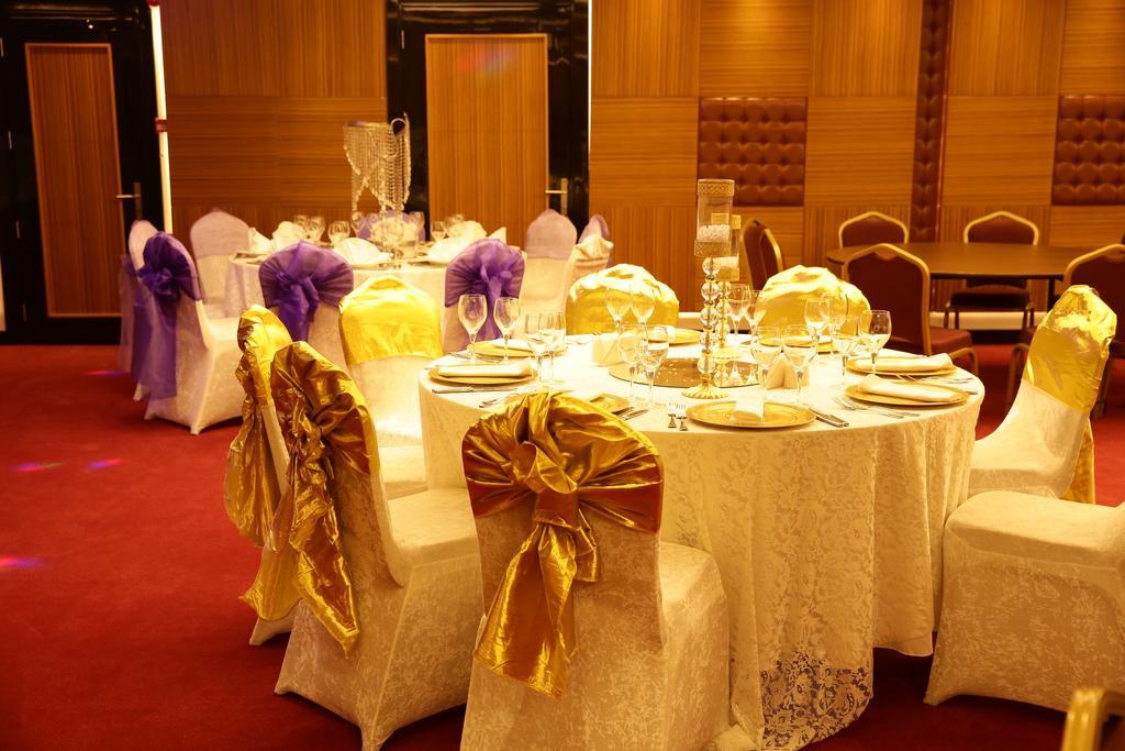 Atasehir Palace Hotel & Conference İstanbul Dış mekan fotoğraf